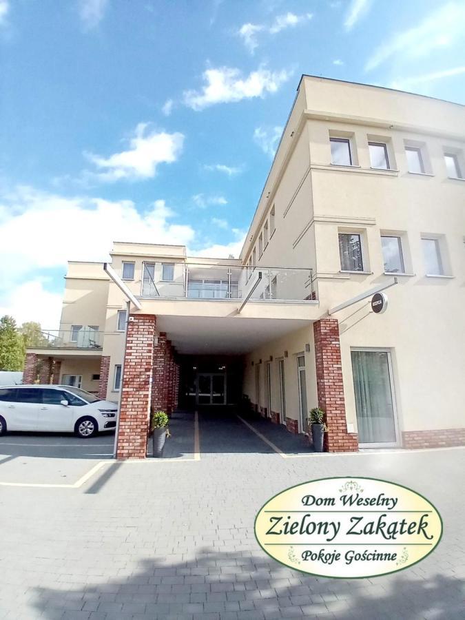 Dom Weselny Zielony Zakatek Яроцин Экстерьер фото